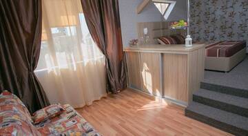 Фото номера Номер-студио с видом на море Гостевой дом Alex Home  г. Небуг 5