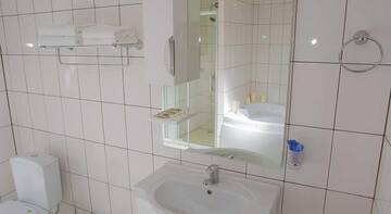 Фото номера Номер-студио с видом на море Гостевой дом Alex Home  г. Небуг 11