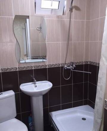 Фото номера Cемейный номер с отдельной ванной комнатой Гостиница Guest House Diana г. Небуг 2